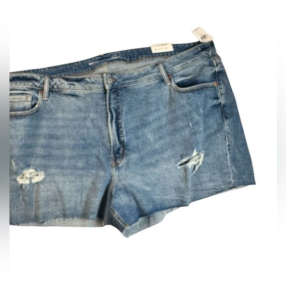 NWT Old Navy Plus Size OG Straight High Rise Raw Hem Denim Shorts - Size 26W - Picture 3 of 9